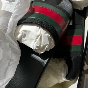 Gucci Slides sz11 brand new